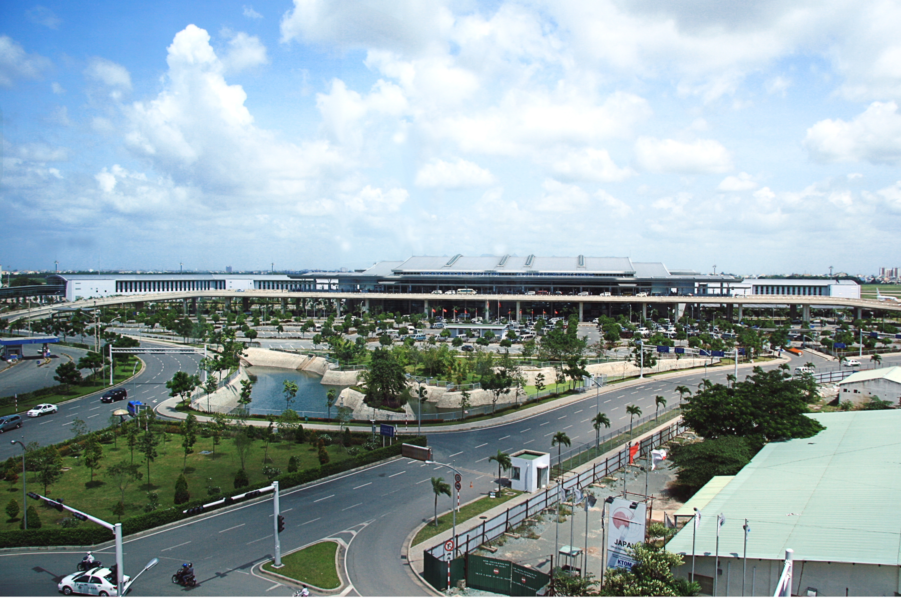 Cảng hàng không Quốc tế - sân bay Tân Sơn Nhất